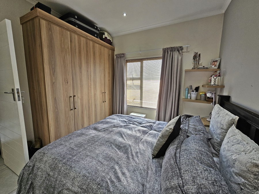 2 Bedroom Property for Sale in Golden Fields Estate Gauteng