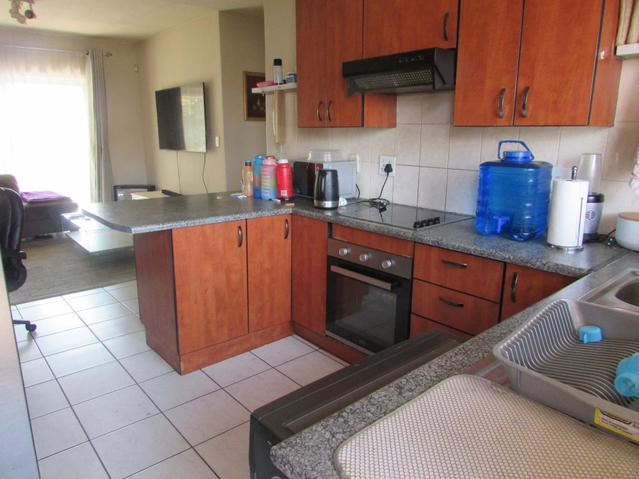 2 Bedroom Property for Sale in Greenhills Gauteng