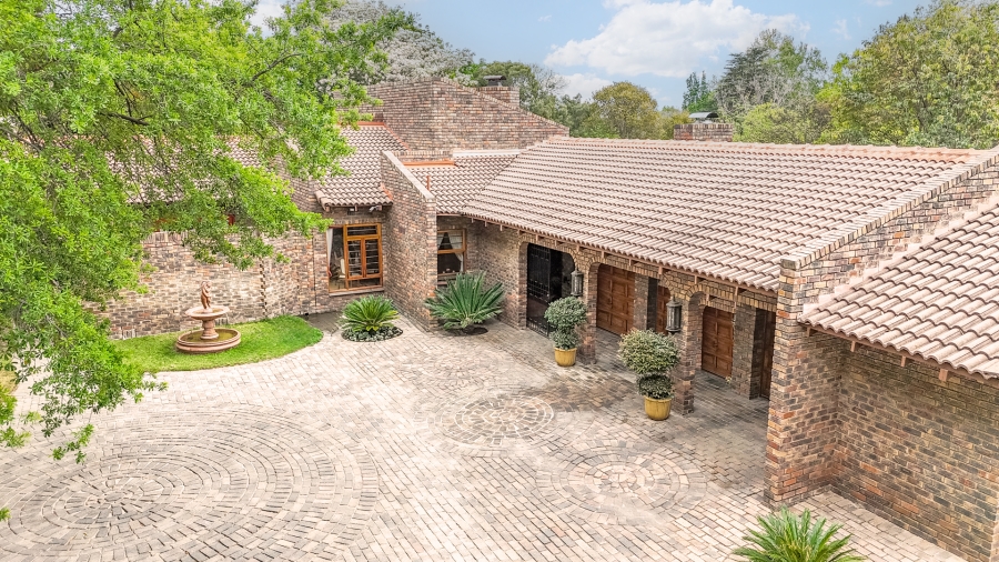 5 Bedroom Property for Sale in Bryanston Gauteng