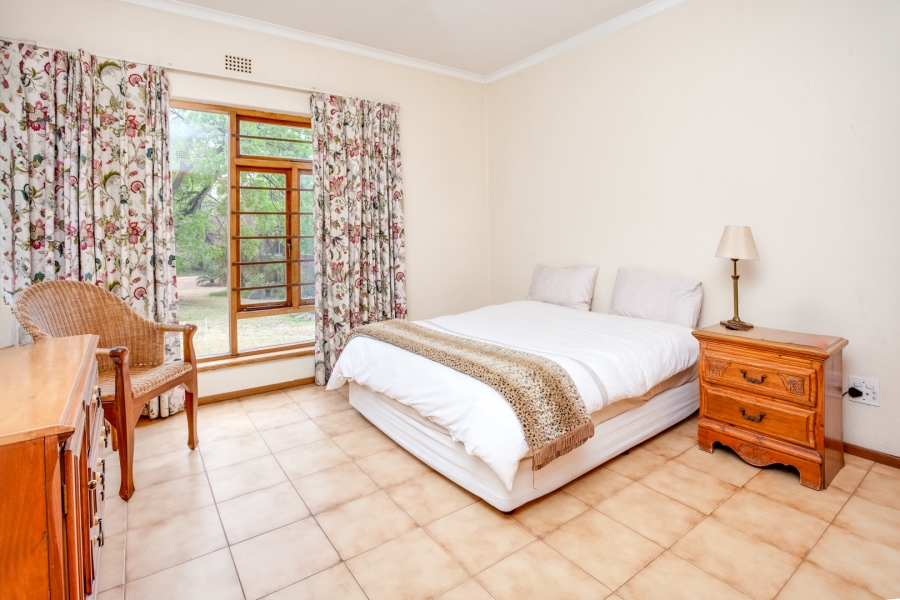 5 Bedroom Property for Sale in Bryanston Gauteng