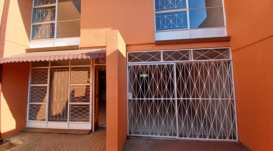 2 Bedroom Property for Sale in Vanderbijlpark SW 1 Gauteng