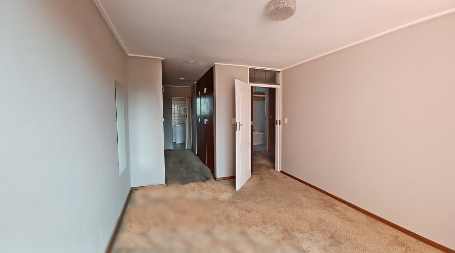 2 Bedroom Property for Sale in Vanderbijlpark SW 1 Gauteng