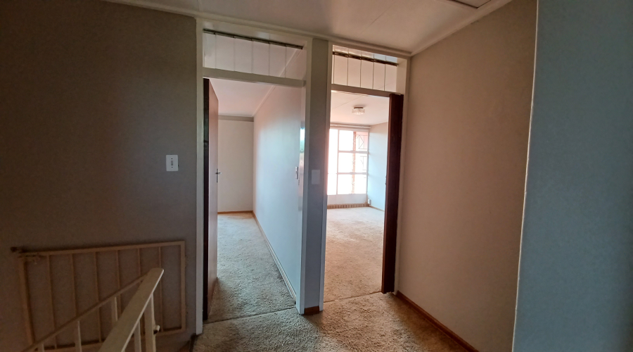 2 Bedroom Property for Sale in Vanderbijlpark SW 1 Gauteng