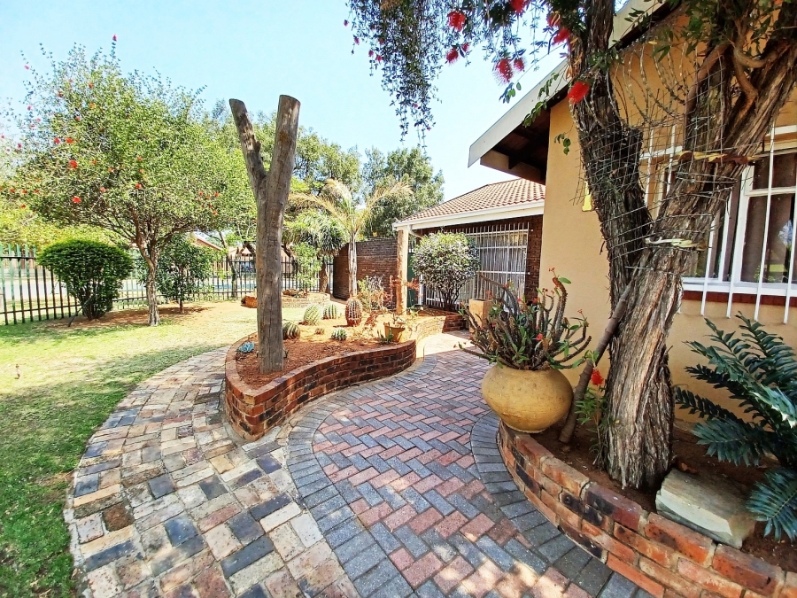 3 Bedroom Property for Sale in Vanderbijlpark Sw 2 Gauteng