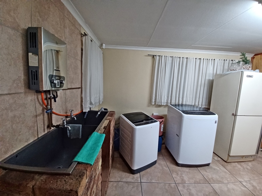 3 Bedroom Property for Sale in Vanderbijlpark Sw 2 Gauteng