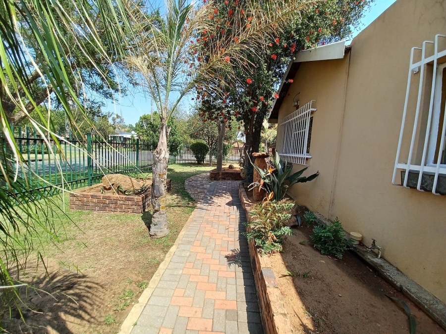 3 Bedroom Property for Sale in Vanderbijlpark Sw 2 Gauteng