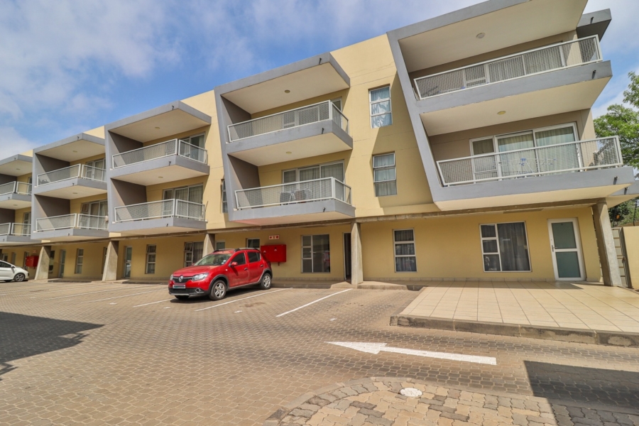 2 Bedroom Property for Sale in Lambton Gauteng