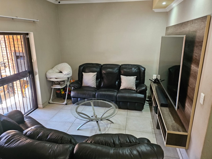 3 Bedroom Property for Sale in Ravenswood Gauteng