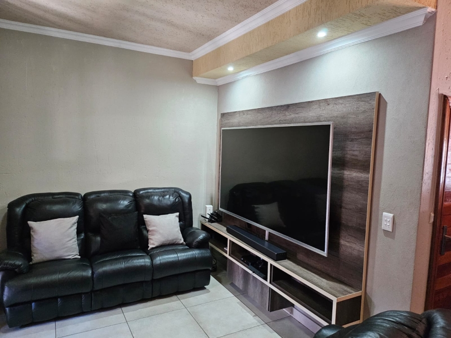 3 Bedroom Property for Sale in Ravenswood Gauteng