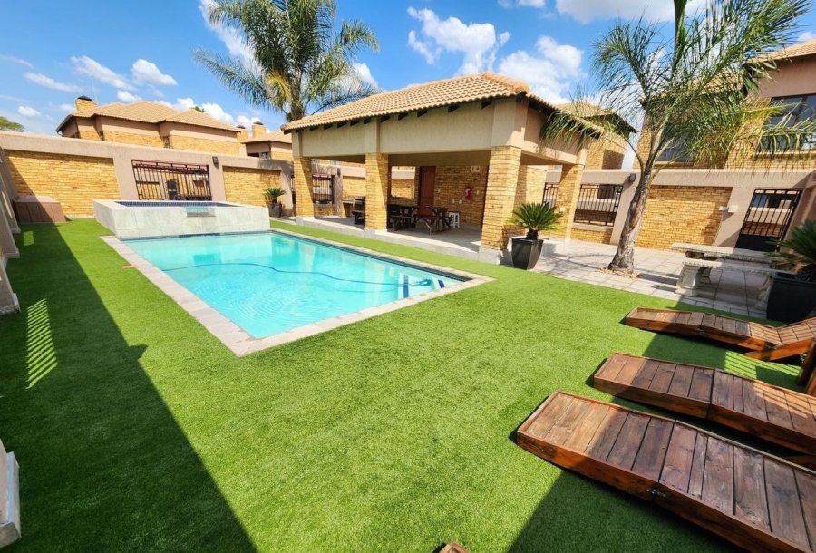 3 Bedroom Property for Sale in Ravenswood Gauteng