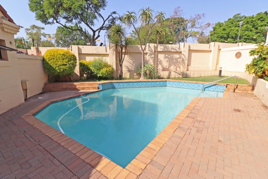 To Let 3 Bedroom Property for Rent in Mill Hill Gauteng