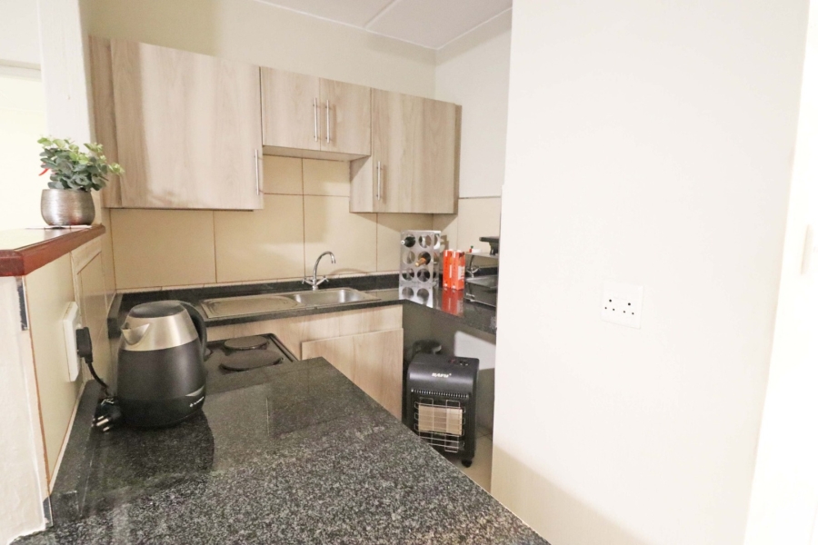 To Let 1 Bedroom Property for Rent in Bryanston Gauteng