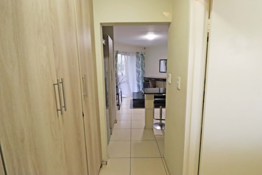 To Let 1 Bedroom Property for Rent in Bryanston Gauteng