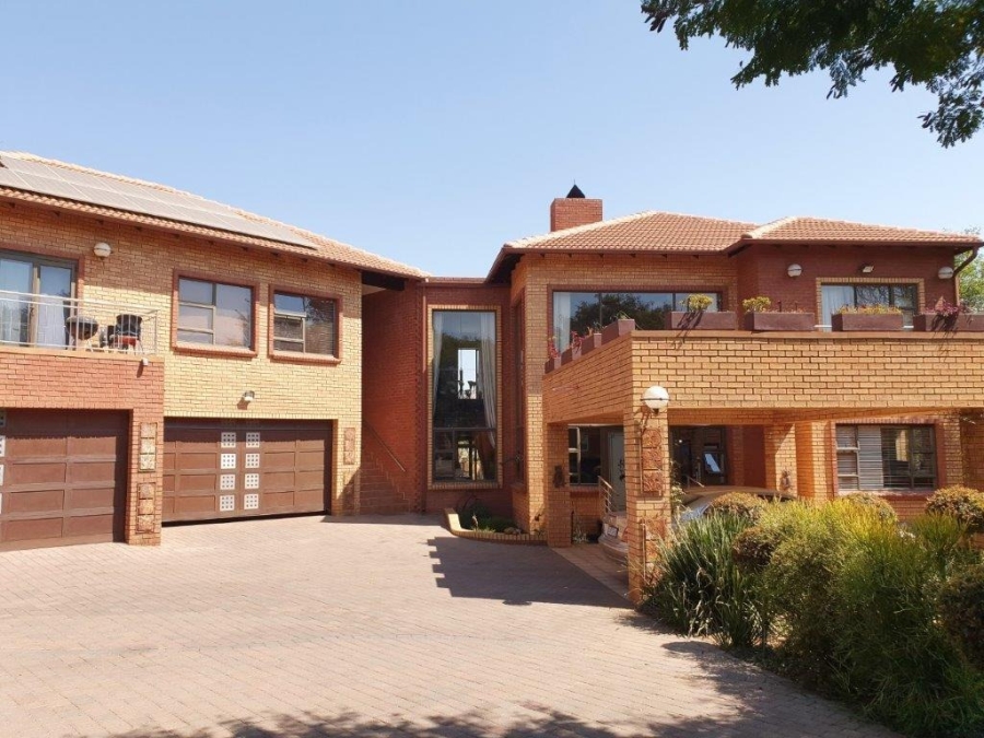 4 Bedroom Property for Sale in The Wilds Gauteng