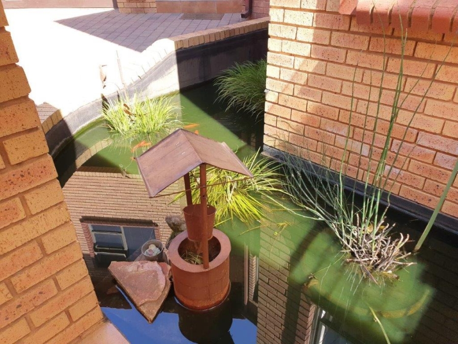 4 Bedroom Property for Sale in The Wilds Gauteng