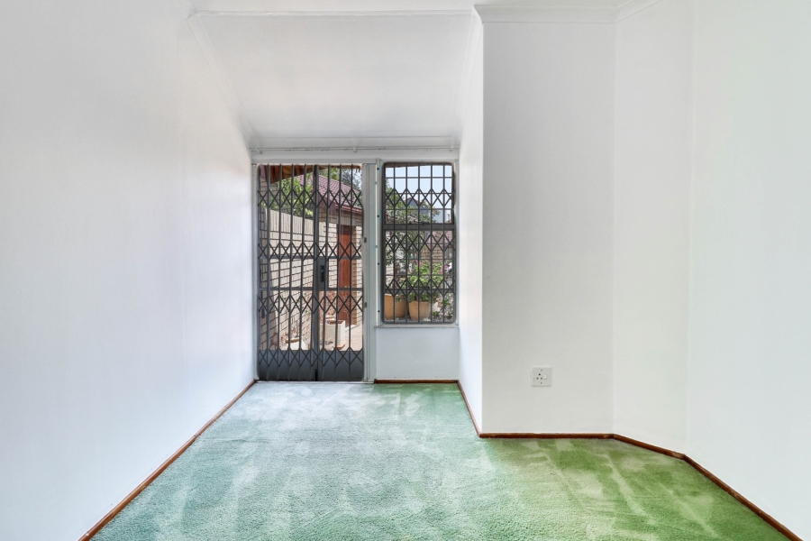 3 Bedroom Property for Sale in Broadacres Gauteng