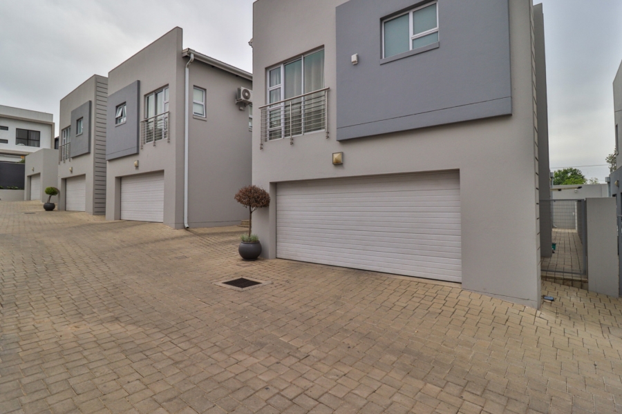 3 Bedroom Property for Sale in Sandown Gauteng