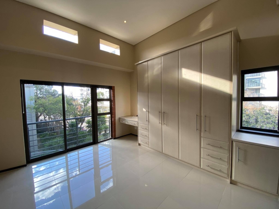 To Let 2 Bedroom Property for Rent in Melrose North Gauteng