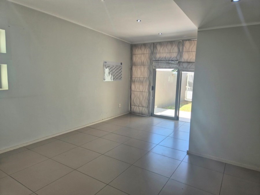 To Let 2 Bedroom Property for Rent in Rivonia Gauteng