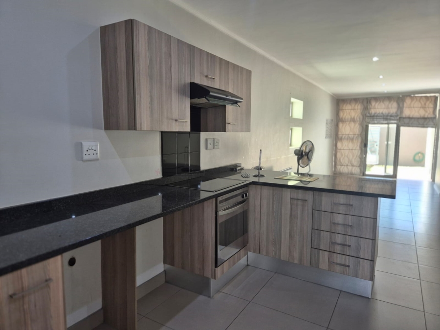 To Let 2 Bedroom Property for Rent in Rivonia Gauteng