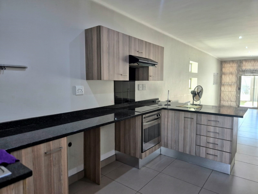 To Let 2 Bedroom Property for Rent in Rivonia Gauteng