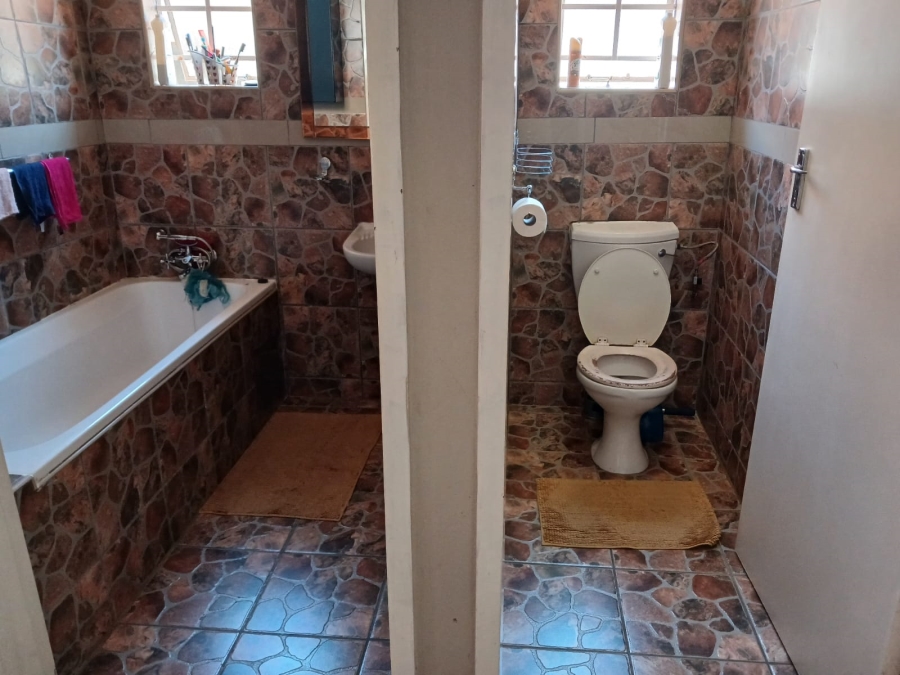 3 Bedroom Property for Sale in Nkwe Estate Gauteng