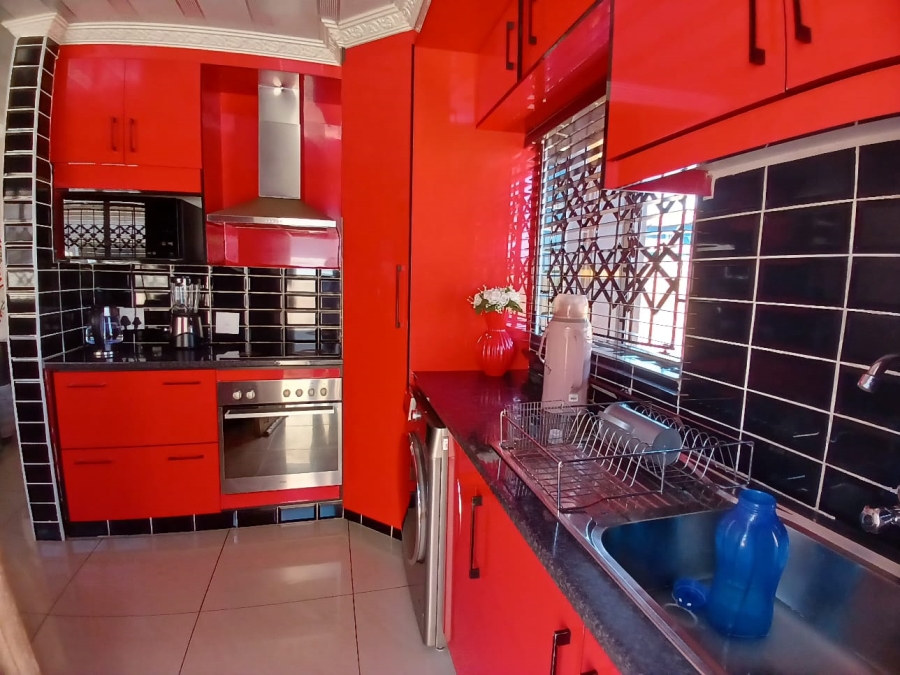 3 Bedroom Property for Sale in Nkwe Estate Gauteng