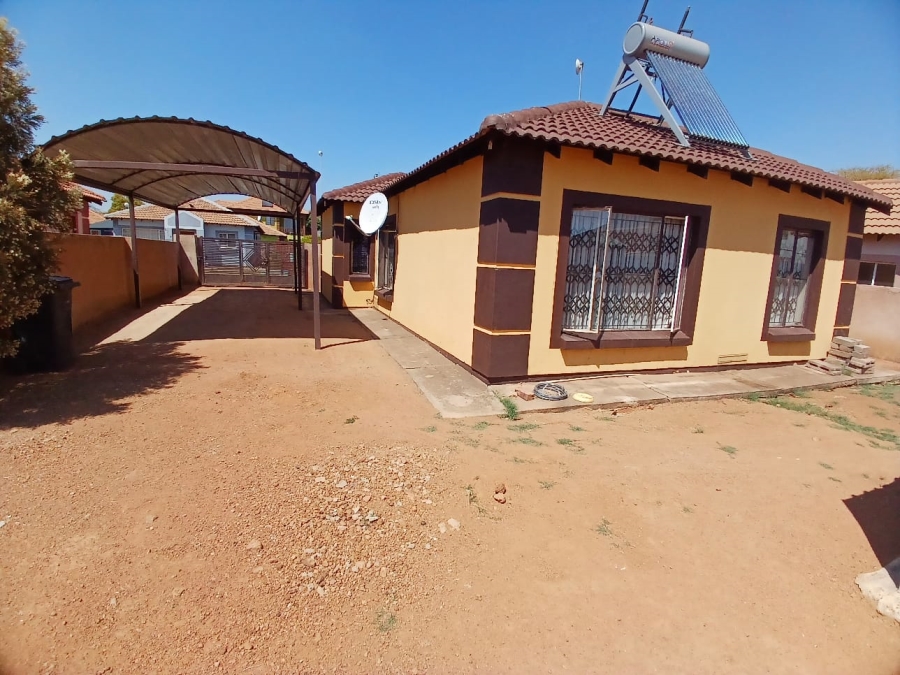 3 Bedroom Property for Sale in Nkwe Estate Gauteng