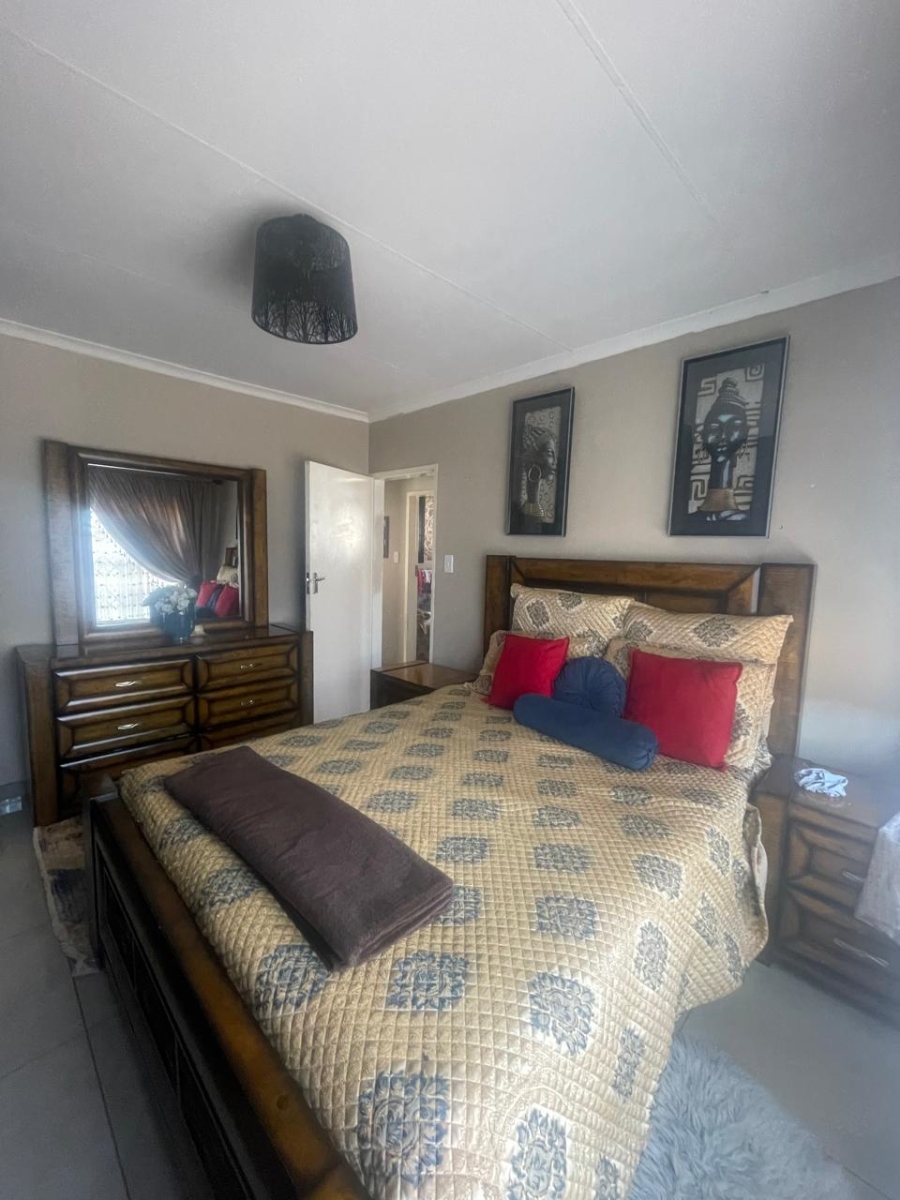 3 Bedroom Property for Sale in Nkwe Estate Gauteng