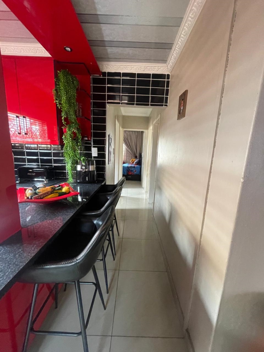 3 Bedroom Property for Sale in Nkwe Estate Gauteng