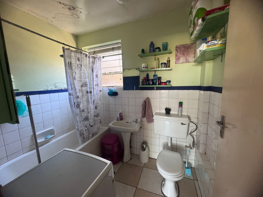 1 Bedroom Property for Sale in Eastleigh Gauteng