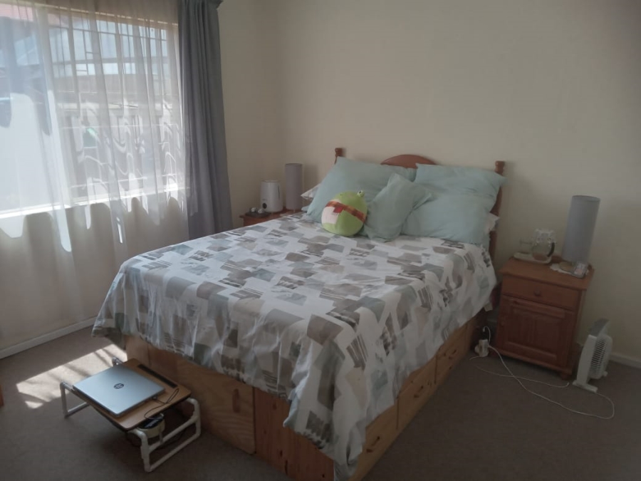 2 Bedroom Property for Sale in Vorna Valley Gauteng