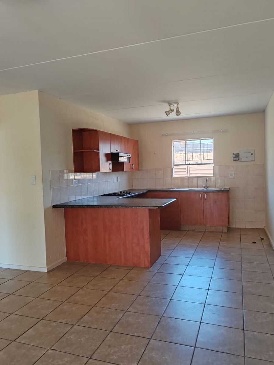 2 Bedroom Property for Sale in Vorna Valley Gauteng