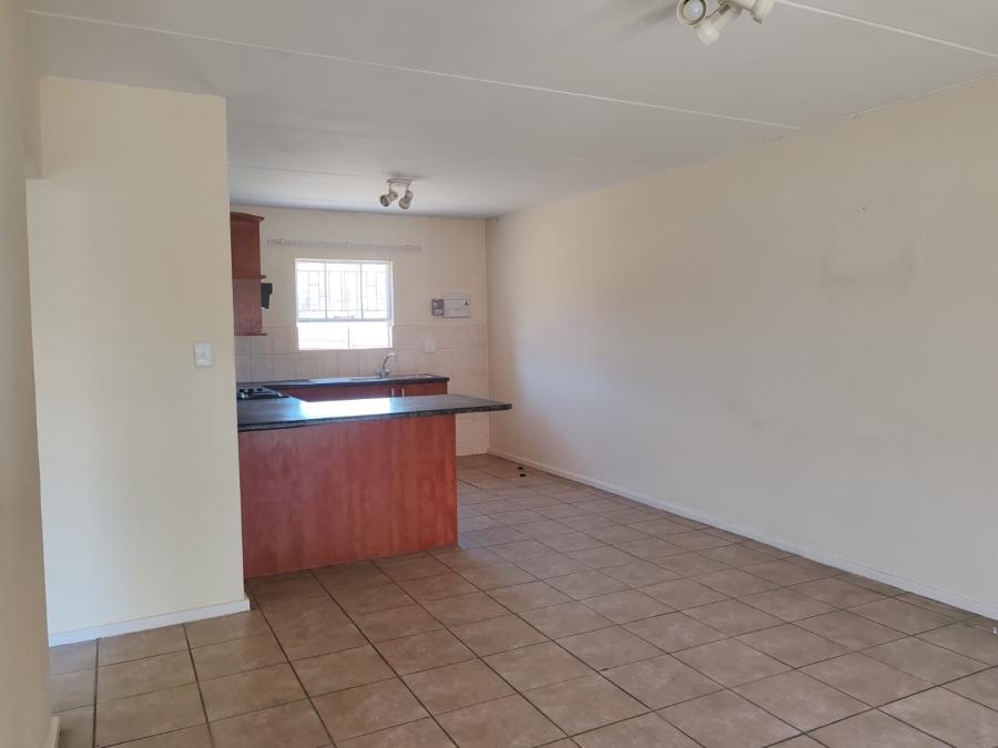 2 Bedroom Property for Sale in Vorna Valley Gauteng