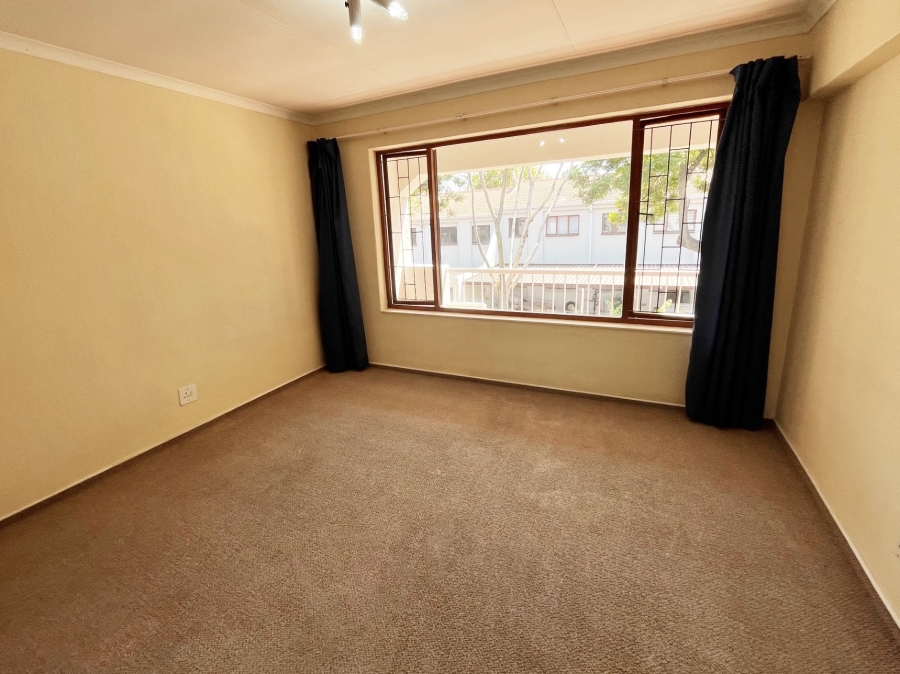 2 Bedroom Property for Sale in Sunninghill Gauteng