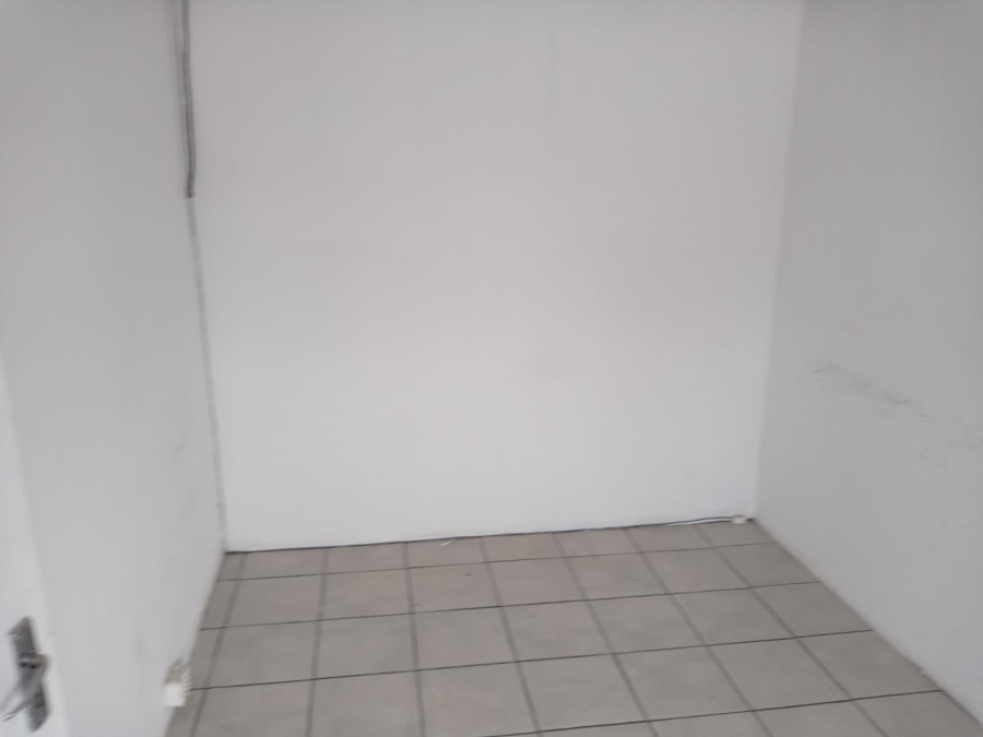 To Let commercial Property for Rent in Anderbolt Gauteng