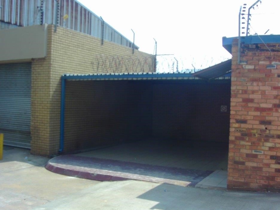 To Let commercial Property for Rent in Anderbolt Gauteng