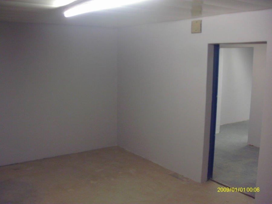 To Let commercial Property for Rent in Anderbolt Gauteng