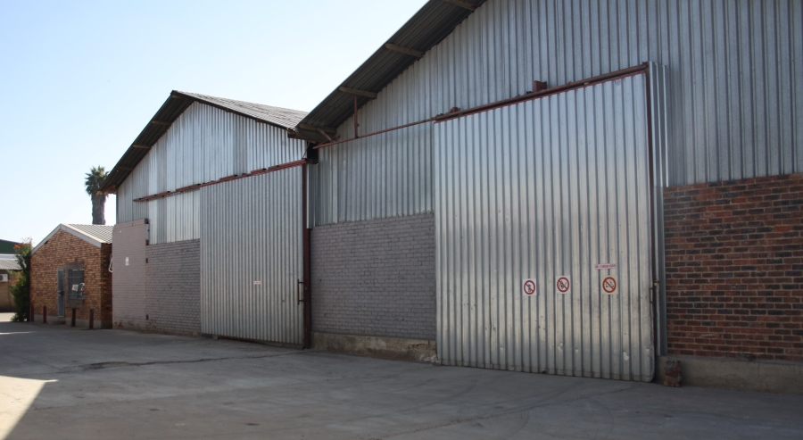 To Let commercial Property for Rent in Anderbolt Gauteng