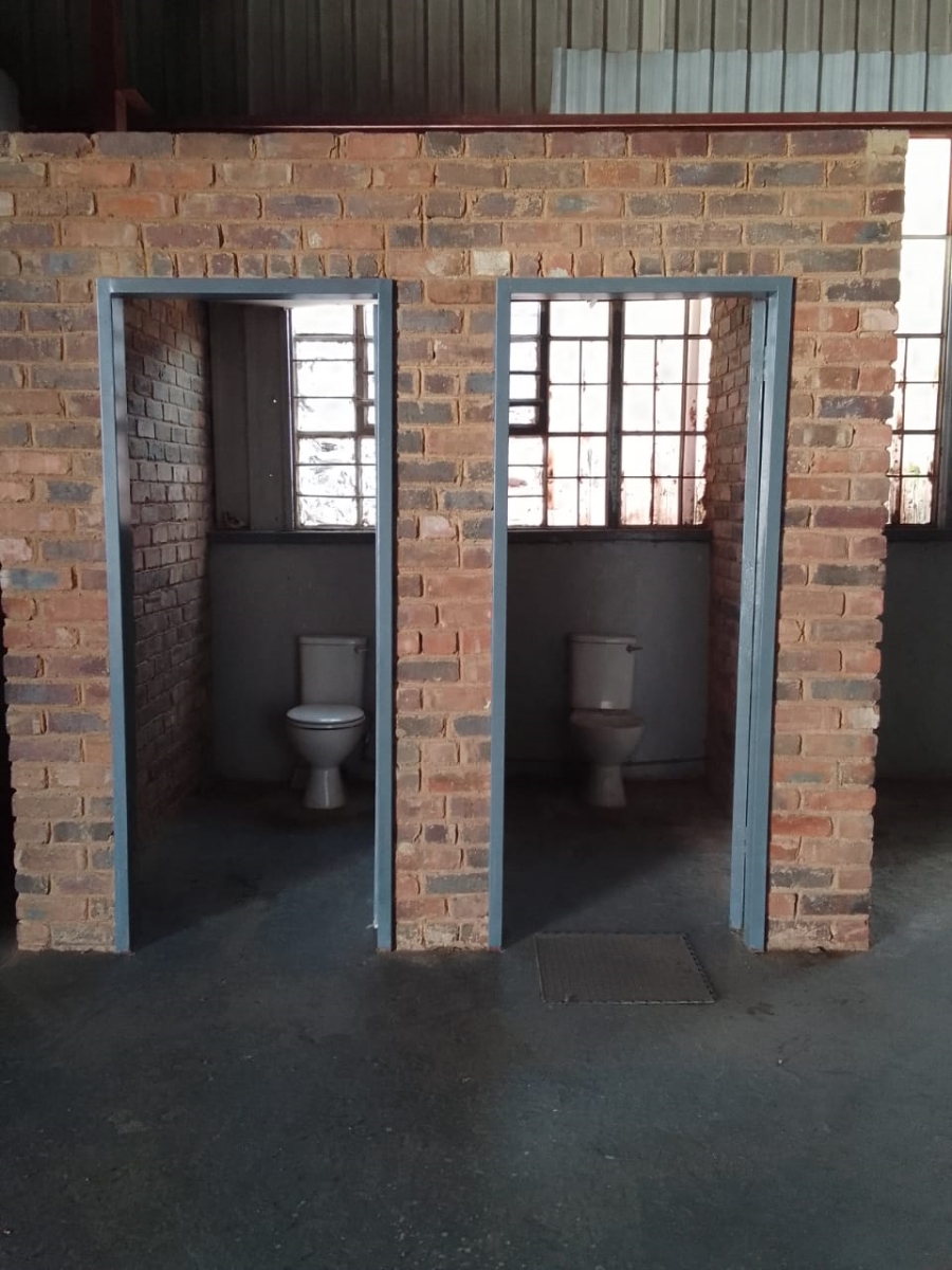 To Let commercial Property for Rent in Anderbolt Gauteng