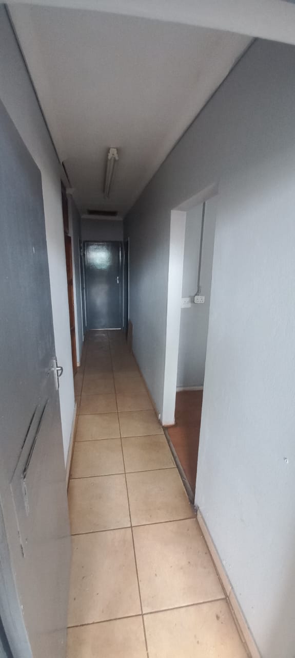 To Let commercial Property for Rent in Anderbolt Gauteng