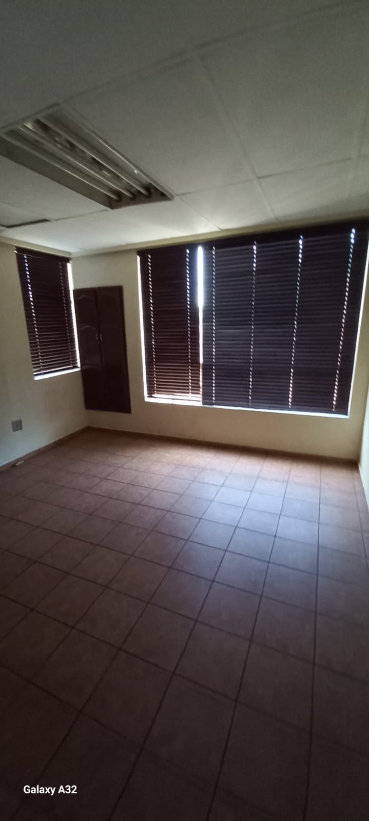 To Let commercial Property for Rent in Anderbolt Gauteng