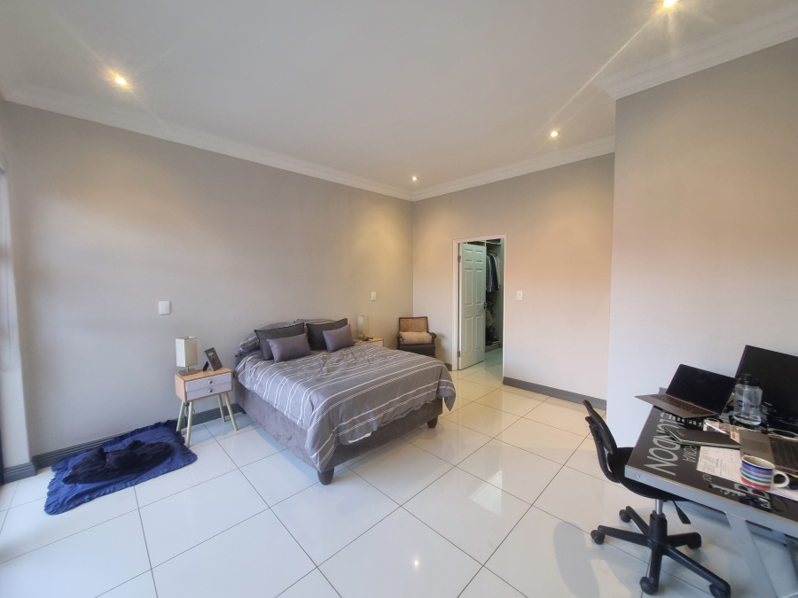 To Let 4 Bedroom Property for Rent in Equestria Gauteng