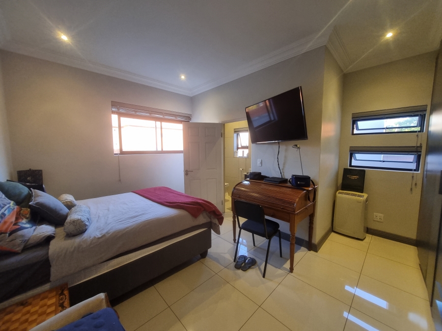 To Let 4 Bedroom Property for Rent in Equestria Gauteng