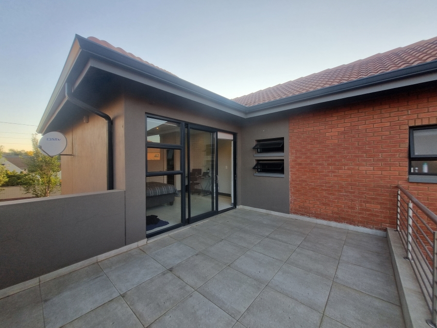 To Let 4 Bedroom Property for Rent in Equestria Gauteng