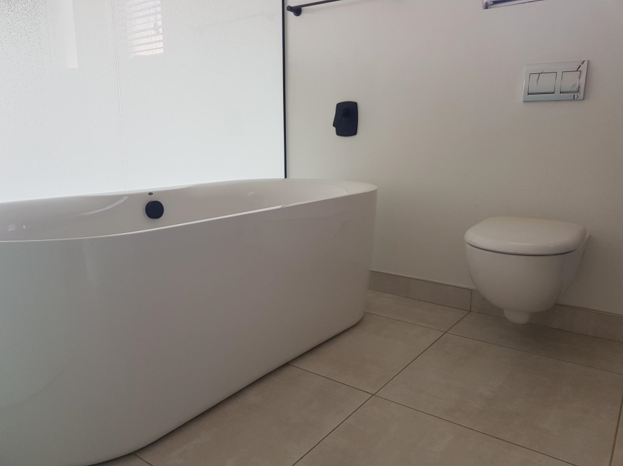 To Let 2 Bedroom Property for Rent in The Polofields Gauteng