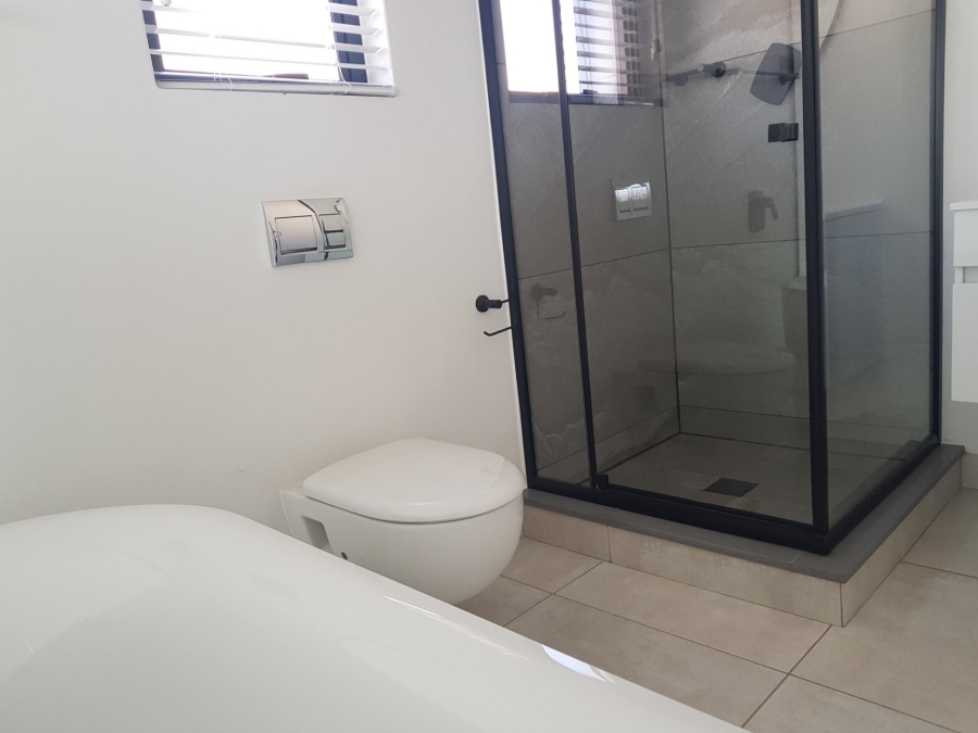 To Let 2 Bedroom Property for Rent in The Polofields Gauteng