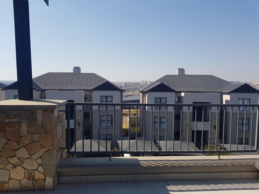 To Let 2 Bedroom Property for Rent in The Polofields Gauteng