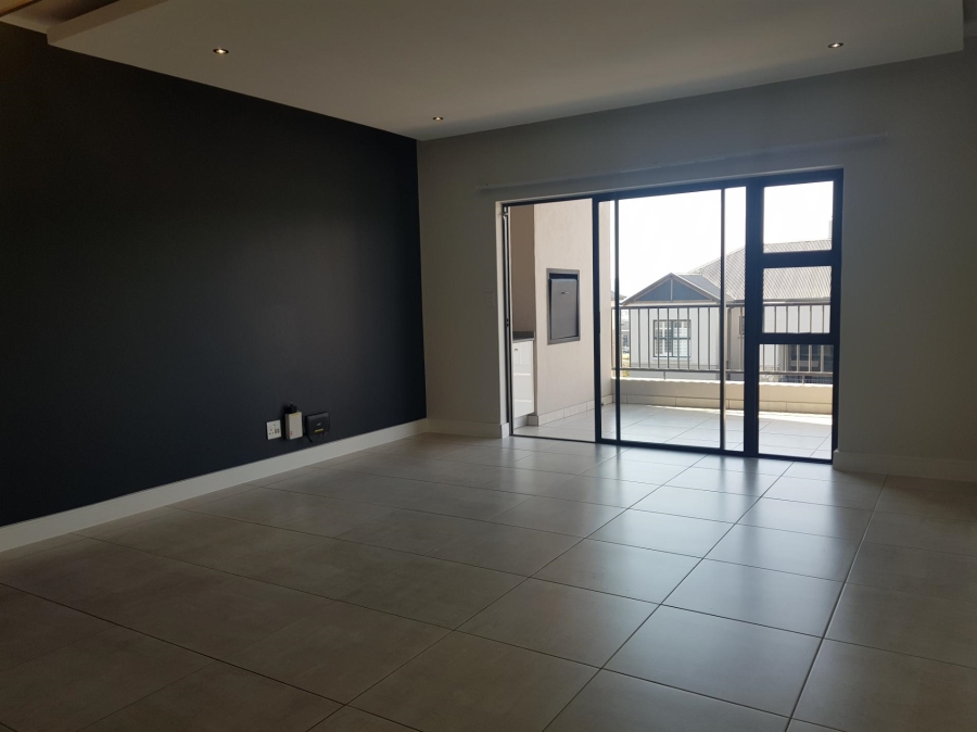 To Let 2 Bedroom Property for Rent in The Polofields Gauteng