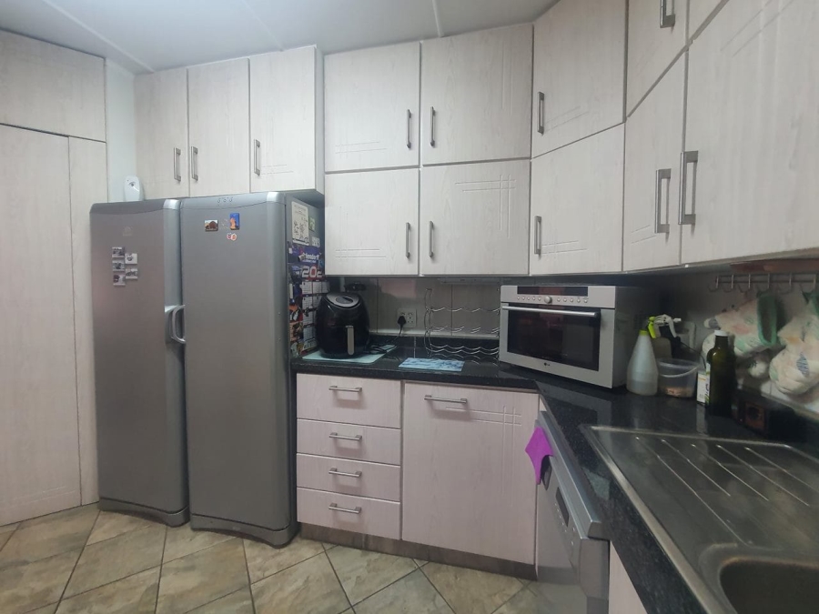 4 Bedroom Property for Sale in Freeway Park Gauteng